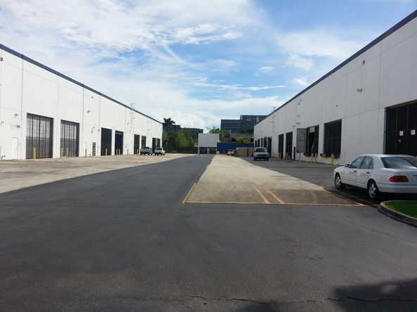 Palmetto Expressway Frontage Office/Industrial For Sale: 7630 NW 25th St Ste 1, Miami, FL 33122